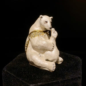 Polar Bear w/ Baby