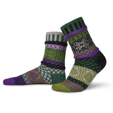 Load image into Gallery viewer, Solmate Socks: Balsam Adult Crew
